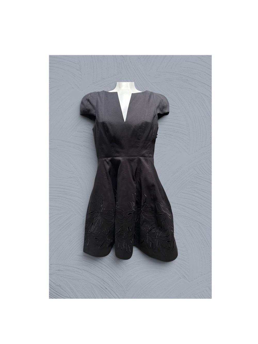 Halston Heritage Elegant Black A-Line Dress with Floral Appliqué